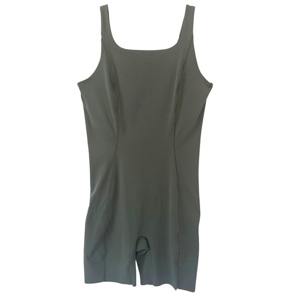 Nike Zenvy Short Bodysuit Vintage Green Romper L Dri-FIT Yoga‎ Biker Shorts - Picture 3 of 13